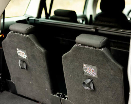 Серый Ситроен С4 Пикассо, объемом двигателя 1.6 л и пробегом 285 тыс. км за 5400 $, фото 8 на Automoto.ua