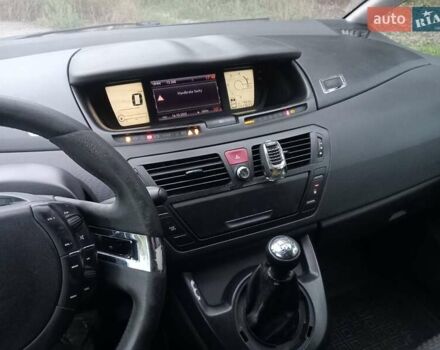 Серый Ситроен С4 Пикассо, объемом двигателя 1.56 л и пробегом 320 тыс. км за 5750 $, фото 22 на Automoto.ua