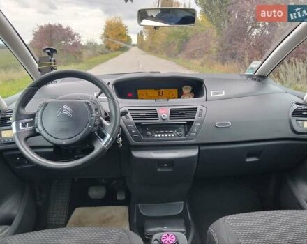 Серый Ситроен С4 Пикассо, объемом двигателя 1.6 л и пробегом 260 тыс. км за 7300 $, фото 6 на Automoto.ua