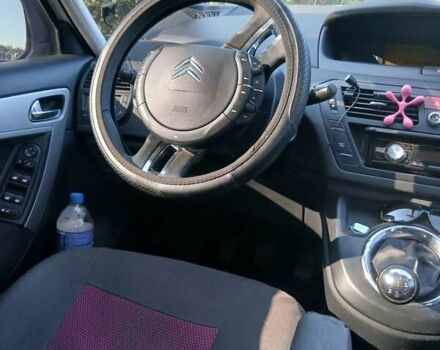 Серый Ситроен С4 Пикассо, объемом двигателя 1.56 л и пробегом 305 тыс. км за 6500 $, фото 10 на Automoto.ua