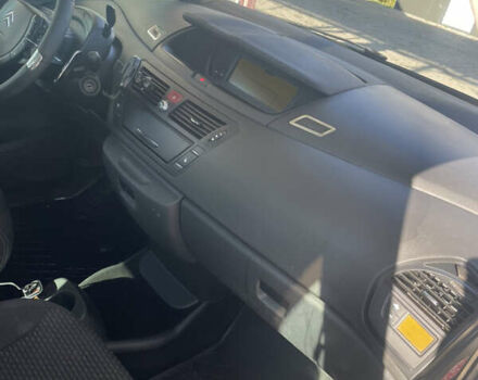 Сірий Сітроен С4 Пікассо, об'ємом двигуна 1.6 л та пробігом 266 тис. км за 4500 $, фото 5 на Automoto.ua