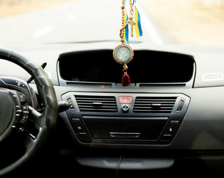 Серый Ситроен С4 Пикассо, объемом двигателя 1.6 л и пробегом 285 тыс. км за 5400 $, фото 14 на Automoto.ua