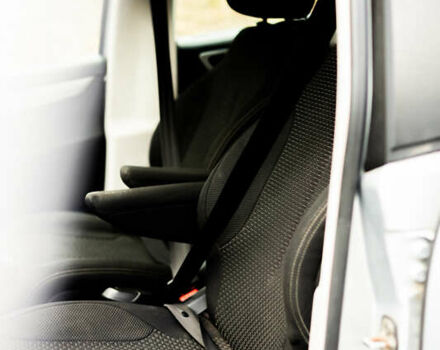 Серый Ситроен С4 Пикассо, объемом двигателя 1.6 л и пробегом 285 тыс. км за 5400 $, фото 10 на Automoto.ua