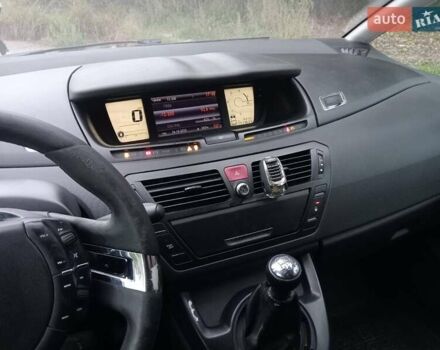 Серый Ситроен С4 Пикассо, объемом двигателя 1.56 л и пробегом 320 тыс. км за 5750 $, фото 25 на Automoto.ua