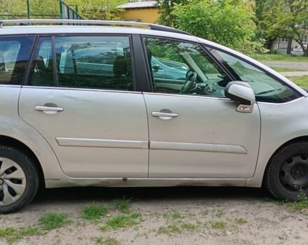 Серый Ситроен С4 Пикассо, объемом двигателя 1.6 л и пробегом 255 тыс. км за 3600 $, фото 3 на Automoto.ua