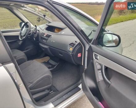 Серый Ситроен С4 Пикассо, объемом двигателя 1.6 л и пробегом 260 тыс. км за 7300 $, фото 9 на Automoto.ua
