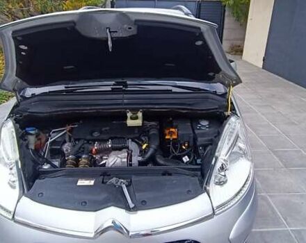 Сірий Сітроен С4 Пікассо, об'ємом двигуна 1.6 л та пробігом 237 тис. км за 6850 $, фото 7 на Automoto.ua