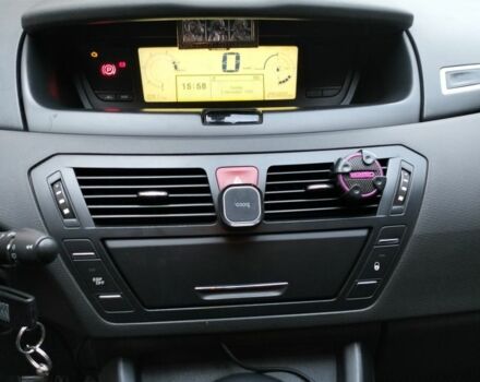 Серый Ситроен С4 Пикассо, объемом двигателя 1.6 л и пробегом 296 тыс. км за 5850 $, фото 4 на Automoto.ua