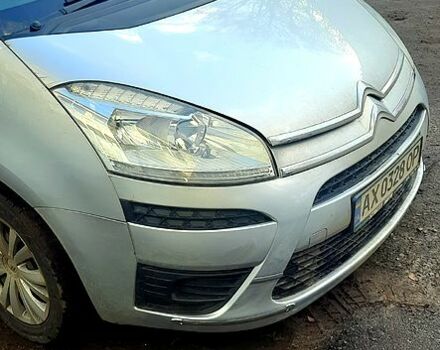 Серый Ситроен С4 Пикассо, объемом двигателя 1.6 л и пробегом 212 тыс. км за 5600 $, фото 2 на Automoto.ua