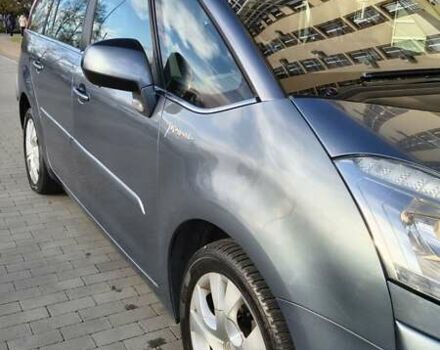 Сірий Сітроен С4 Пікассо, об'ємом двигуна 1.56 л та пробігом 300 тис. км за 6499 $, фото 2 на Automoto.ua