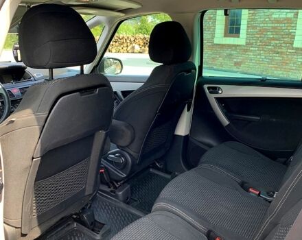 Серый Ситроен С4 Пикассо, объемом двигателя 1.6 л и пробегом 260 тыс. км за 6200 $, фото 6 на Automoto.ua