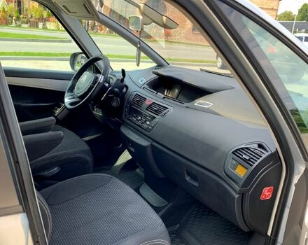 Серый Ситроен С4 Пикассо, объемом двигателя 1.6 л и пробегом 260 тыс. км за 6200 $, фото 5 на Automoto.ua