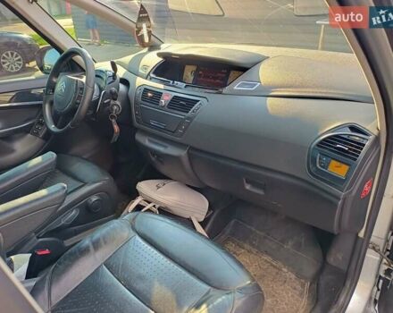 Сірий Сітроен С4 Пікассо, об'ємом двигуна 1.6 л та пробігом 332 тис. км за 7400 $, фото 13 на Automoto.ua