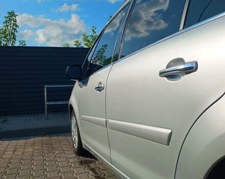 Сірий Сітроен С4 Пікассо, об'ємом двигуна 1.6 л та пробігом 332 тис. км за 7400 $, фото 9 на Automoto.ua