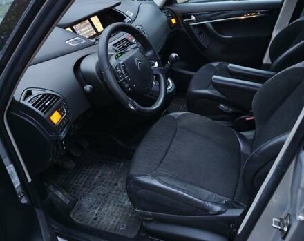 Ситроен С4 Пикассо 2012 в Остоге на Automoto.ua Серый Ситроен С4 Пикассо, объемом двигателя 2 л и пробегом 240 тыс. км за 4950 $, фото 13 на Automoto.ua