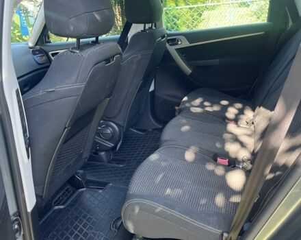 Серый Ситроен С4 Пикассо, объемом двигателя 1.6 л и пробегом 185 тыс. км за 8000 $, фото 5 на Automoto.ua