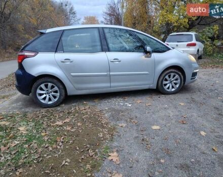 Ситроен С4 Пикассо 2012 в Остоге на Automoto.ua Серый Ситроен С4 Пикассо, объемом двигателя 2 л и пробегом 240 тыс. км за 4950 $, фото 20 на Automoto.ua