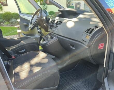 Серый Ситроен С4 Пикассо, объемом двигателя 1.6 л и пробегом 185 тыс. км за 8000 $, фото 6 на Automoto.ua