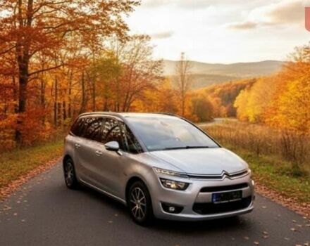 Серый Ситроен С4 Пикассо, объемом двигателя 1.56 л и пробегом 320 тыс. км за 9900 $, фото 3 на Automoto.ua