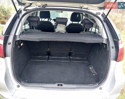 Серый Ситроен С4 Пикассо, объемом двигателя 1.56 л и пробегом 266 тыс. км за 6299 $, фото 10 на Automoto.ua