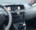 Серый Ситроен С4 Пикассо, объемом двигателя 1.56 л и пробегом 266 тыс. км за 6299 $, фото 32 на Automoto.ua