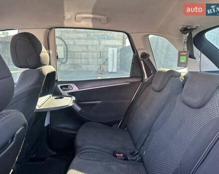 Серый Ситроен С4 Пикассо, объемом двигателя 1.6 л и пробегом 278 тыс. км за 6499 $, фото 16 на Automoto.ua