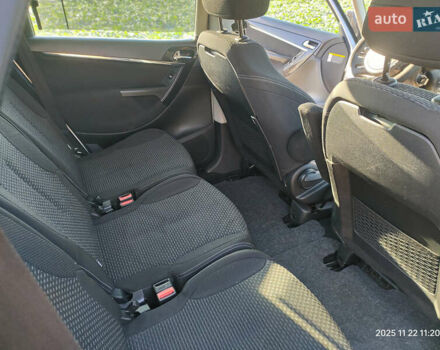 Серый Ситроен С4 Пикассо, объемом двигателя 1.56 л и пробегом 265 тыс. км за 5500 $, фото 7 на Automoto.ua