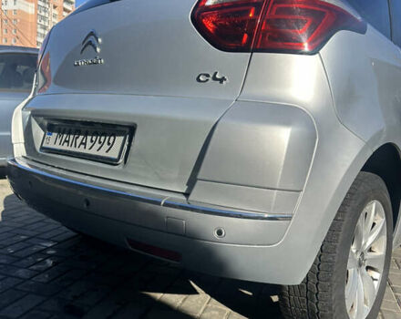 Серый Ситроен С4 Пикассо, объемом двигателя 1.6 л и пробегом 278 тыс. км за 6499 $, фото 24 на Automoto.ua