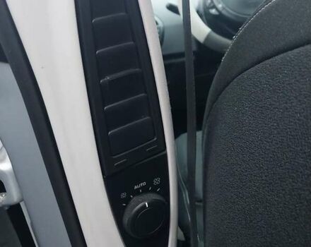 Серый Ситроен С4 Пикассо, объемом двигателя 1.56 л и пробегом 266 тыс. км за 6299 $, фото 24 на Automoto.ua