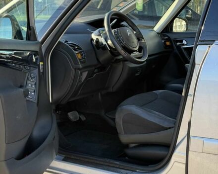 Серый Ситроен С4 Пикассо, объемом двигателя 1.6 л и пробегом 180 тыс. км за 7800 $, фото 5 на Automoto.ua