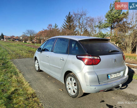 Серый Ситроен С4 Пикассо, объемом двигателя 1.56 л и пробегом 265 тыс. км за 5500 $, фото 3 на Automoto.ua