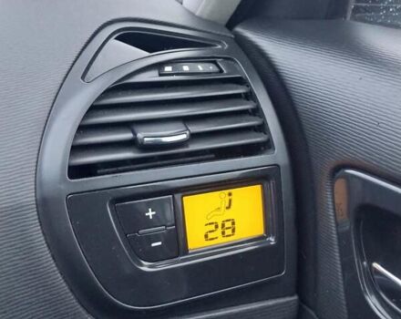 Серый Ситроен С4 Пикассо, объемом двигателя 1.56 л и пробегом 266 тыс. км за 6299 $, фото 35 на Automoto.ua