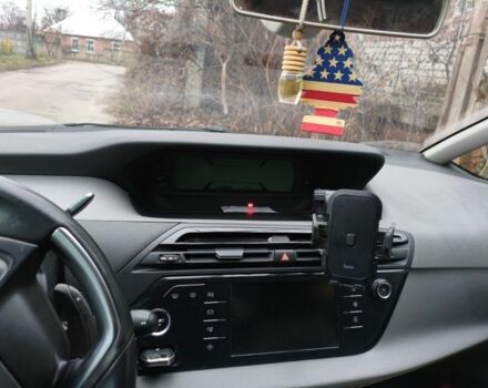 Серый Ситроен С4 Пикассо, объемом двигателя 1.6 л и пробегом 303 тыс. км за 10500 $, фото 6 на Automoto.ua