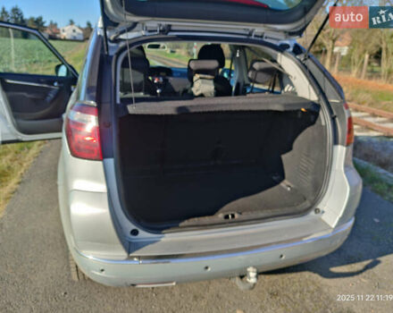 Серый Ситроен С4 Пикассо, объемом двигателя 1.56 л и пробегом 265 тыс. км за 5500 $, фото 5 на Automoto.ua