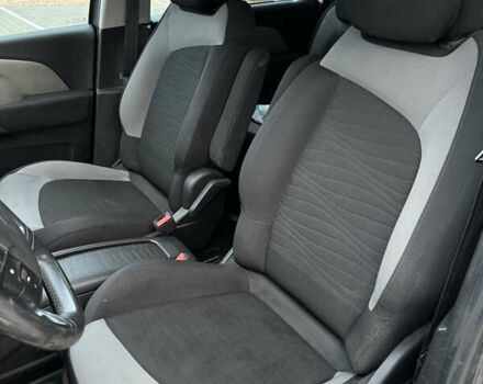 Сірий Сітроен С4 Пікассо, об'ємом двигуна 1.6 л та пробігом 200 тис. км за 9600 $, фото 16 на Automoto.ua