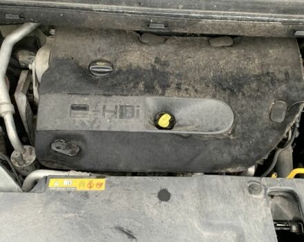 Серый Ситроен С4 Пикассо, объемом двигателя 2 л и пробегом 183 тыс. км за 8700 $, фото 16 на Automoto.ua