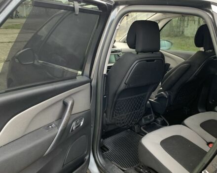 Серый Ситроен С4 Пикассо, объемом двигателя 2 л и пробегом 183 тыс. км за 8700 $, фото 9 на Automoto.ua