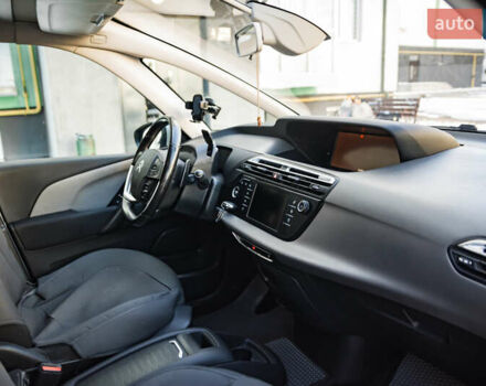 Серый Ситроен С4 Пикассо, объемом двигателя 1.56 л и пробегом 177 тыс. км за 9900 $, фото 19 на Automoto.ua