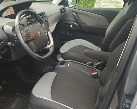 Серый Ситроен С4 Пикассо, объемом двигателя 1.56 л и пробегом 148 тыс. км за 9000 $, фото 7 на Automoto.ua