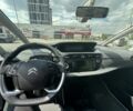 Серый Ситроен С4 Пикассо, объемом двигателя 0.16 л и пробегом 244 тыс. км за 10000 $, фото 9 на Automoto.ua