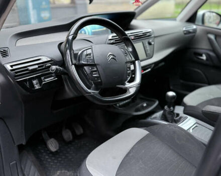 Сірий Сітроен С4 Пікассо, об'ємом двигуна 1.56 л та пробігом 170 тис. км за 10500 $, фото 6 на Automoto.ua