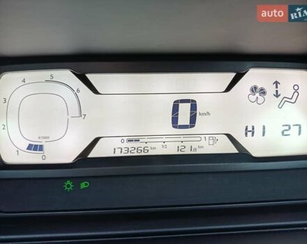 Сірий Сітроен С4 Пікассо, об'ємом двигуна 1.6 л та пробігом 173 тис. км за 10300 $, фото 7 на Automoto.ua