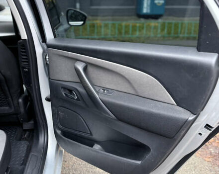 Сірий Сітроен С4 Пікассо, об'ємом двигуна 1.56 л та пробігом 170 тис. км за 10500 $, фото 17 на Automoto.ua