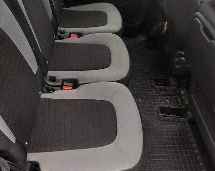 Серый Ситроен С4 Пикассо, объемом двигателя 1.56 л и пробегом 228 тыс. км за 12500 $, фото 35 на Automoto.ua