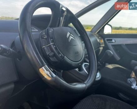 Серый Ситроен С4 Пикассо, объемом двигателя 1.56 л и пробегом 297 тыс. км за 4700 $, фото 3 на Automoto.ua