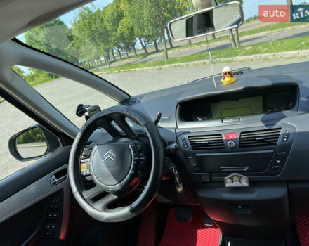 Сірий Сітроен С4 Пікассо, об'ємом двигуна 2 л та пробігом 294 тис. км за 6700 $, фото 5 на Automoto.ua
