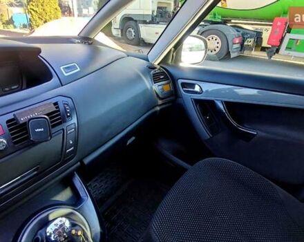 Сірий Сітроен С4 Пікассо, об'ємом двигуна 1.6 л та пробігом 295 тис. км за 5600 $, фото 16 на Automoto.ua