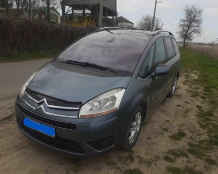 Серый Ситроен С4 Пикассо, объемом двигателя 1.6 л и пробегом 223 тыс. км за 5500 $, фото 2 на Automoto.ua