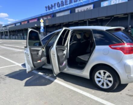 Серый Ситроен С4 Пикассо, объемом двигателя 1.6 л и пробегом 260 тыс. км за 5200 $, фото 6 на Automoto.ua