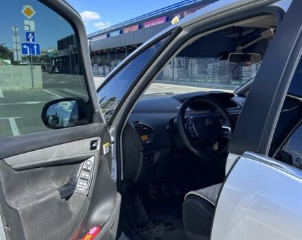 Серый Ситроен С4 Пикассо, объемом двигателя 1.6 л и пробегом 260 тыс. км за 5200 $, фото 2 на Automoto.ua